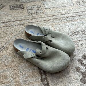 Birkenstock Boston Suede Clog